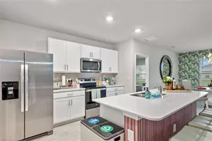 439 NE Juanita Ct, Cape Coral, FL 33909 - Photo 10