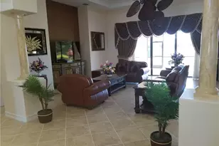 12501 Fairmont Dr, Fort Myers, FL 33913 - Photo 4