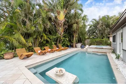 2123 Holiday Ln, Naples, FL 34104 - Photo 1