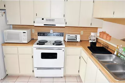 4110 Looking Glass Ln #3011, Naples, FL 34112 - Photo 4