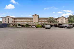 3250 Cypress Glen Way, Naples, FL 34109 - Photo 2