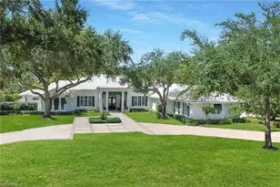 13101 Pond Apple Dr E, Naples, FL 34119 - Photo 32