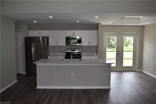 152 Red Cedar Park, Rotonda West, FL 33947 - Photo 4