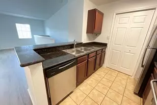 14890 Pleasant Bay Ln, Naples, FL 34119 - Photo 6