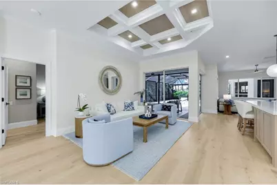 237 Charleston Ct, Naples, FL 34110 - Photo 2