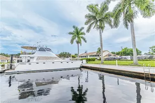 525 Newport Dr, Naples, FL 34114 - Photo 2
