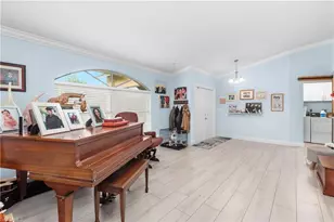 1333 20th Ave NE, Naples, FL 34120 - Photo 6