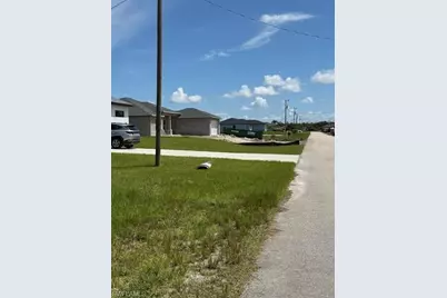 4309 NW 32nd Ln, Cape Coral, FL 33993 - Photo 4