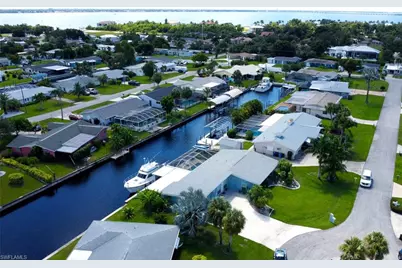 4340 S Canal Cir, North Fort Myers, FL 33903 - Photo 26