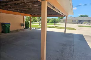 3703 SE 10th Ave, Cape Coral, FL 33904 - Photo 28