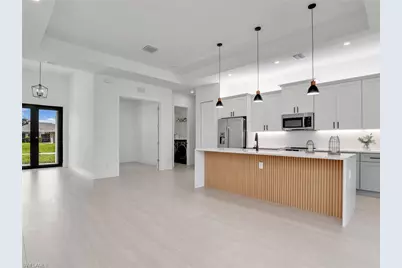 405 NW 14th St, Cape Coral, FL 33993 - Photo 12