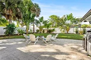 205 Madison Dr, Naples, FL 34110 - Photo 30