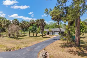 525 15th St SW, Naples, FL 34117 - Photo 2