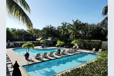 3910 Jasmine Lake Cir, Naples, FL 34119 - Photo 4