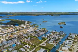 175 Bahia Via, Fort Myers Beach, FL 33931 - Photo 1