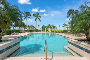 4401 Gulf Shore Blvd N, Naples, FL 34103 - Photo 6