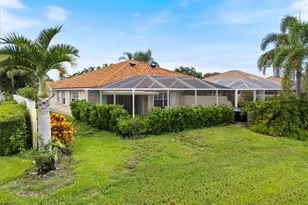 5756 Drummond Way, Naples, FL 34119 - Photo 4