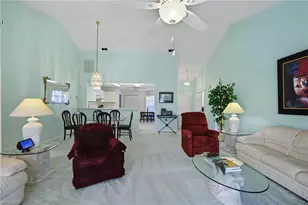 6074 Westbourgh Dr, Naples, FL 34112 - Photo 6