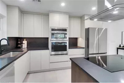 272 Yorkshire Ct #11, Naples, FL 34112 - Photo 10