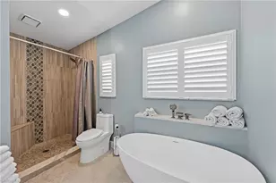 17651 Marco Island Ln, Fort Myers, FL 33908 - Photo 18