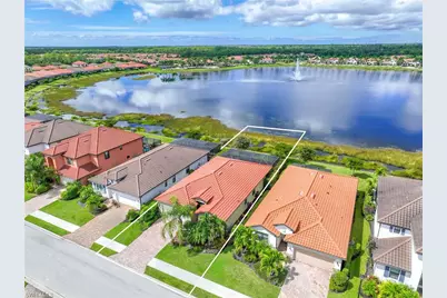 1602 Santiago Cir, Naples, FL 34113 - Photo 2