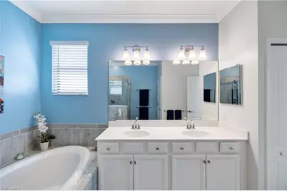 1602 Santiago Cir, Naples, FL 34113 - Photo 24