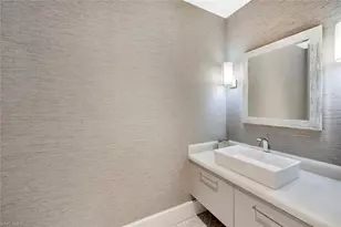 490 5th St S, Naples, FL 34102 - Photo 10