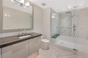 490 5th St S, Naples, FL 34102 - Photo 36