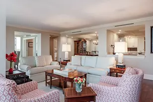 5601 Turtle Bay Dr, Naples, FL 34108 - Photo 2