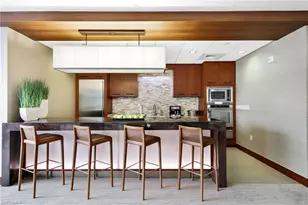 5601 Turtle Bay Dr, Naples, FL 34108 - Photo 24