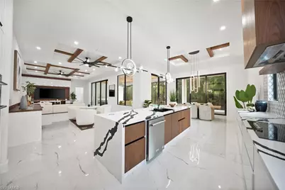 135 7th St N, Naples, FL 34102 - Photo 1