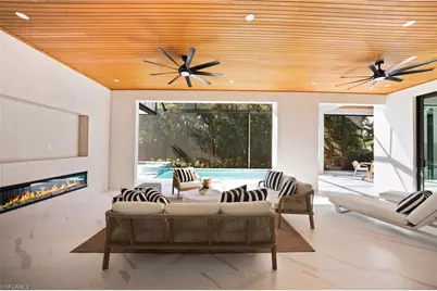 135 7th St N, Naples, FL 34102 - Photo 6