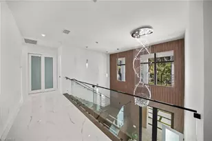 135 7th St N, Naples, FL 34102 - Photo 30