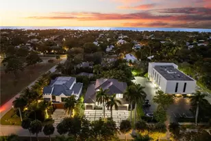 135 7th St N, Naples, FL 34102 - Photo 46