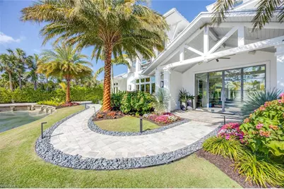 175 Center St, Naples, FL 34108 - Photo 2
