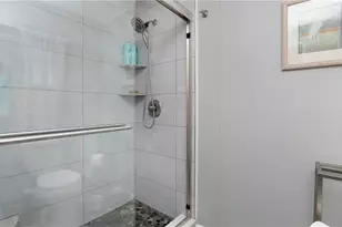 101 Pine Key Ln, Naples, FL 34114 - Photo 18