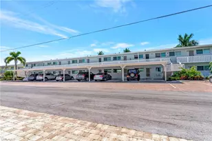 421 12th Ave S, Naples, FL 34102 - Photo 16