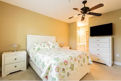 7811 Regal Heron Cir #302, Naples, FL 34104 - Photo 24