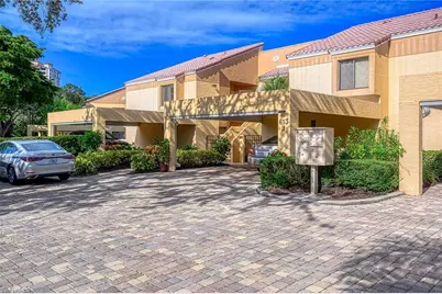 613 Beachwalk Cir #J-204, Naples, FL 34108 - Photo 8