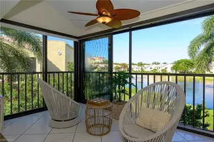 613 Beachwalk Cir, Naples, FL 34108 - Photo 1