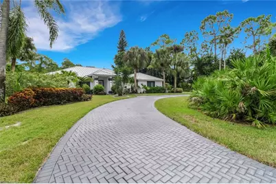 1806 Princess Ct, Naples, FL 34110 - Photo 2