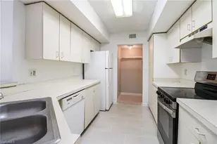 13605 Eagle Ridge Dr, Fort Myers, FL 33912 - Photo 4