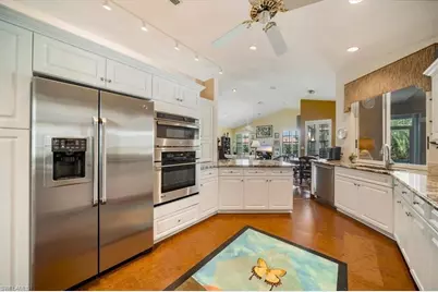 215 Monterey Dr, Naples, FL 34119 - Photo 8