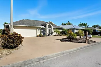 3626 Kent Dr, Naples, FL 34112 - Photo 2