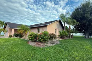 1408 SW 49th St, Cape Coral, FL 33914 - Photo 2