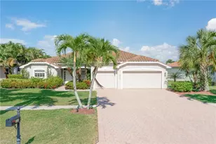2250 Grove Dr, Naples, FL 34120 - Photo 1