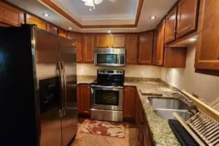 925 Palm View Dr, Naples, FL 34110 - Photo 4