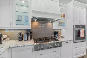 1320 Marlin Dr, Naples, FL 34102 - Photo 10