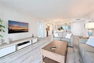 4001 Gulf Shore Blvd N, Naples, FL 34103 - Photo 4