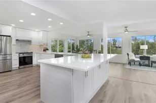 9416 Yucca Ct, Sanibel, FL 33957 - Photo 10